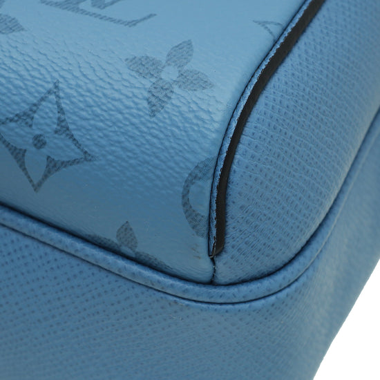 Louis Vuitton Light Blue Taigarama Outdoor Messenger Bag – The Closet