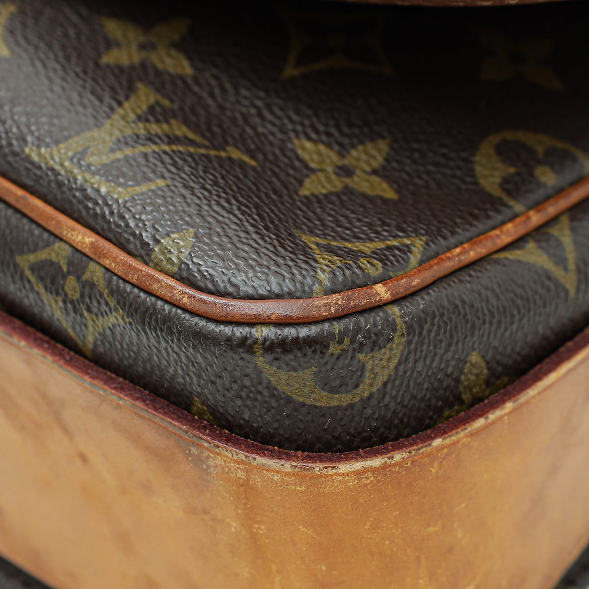 Louis Vuitton Monogram Cartouchiere GM Bag – The Closet
