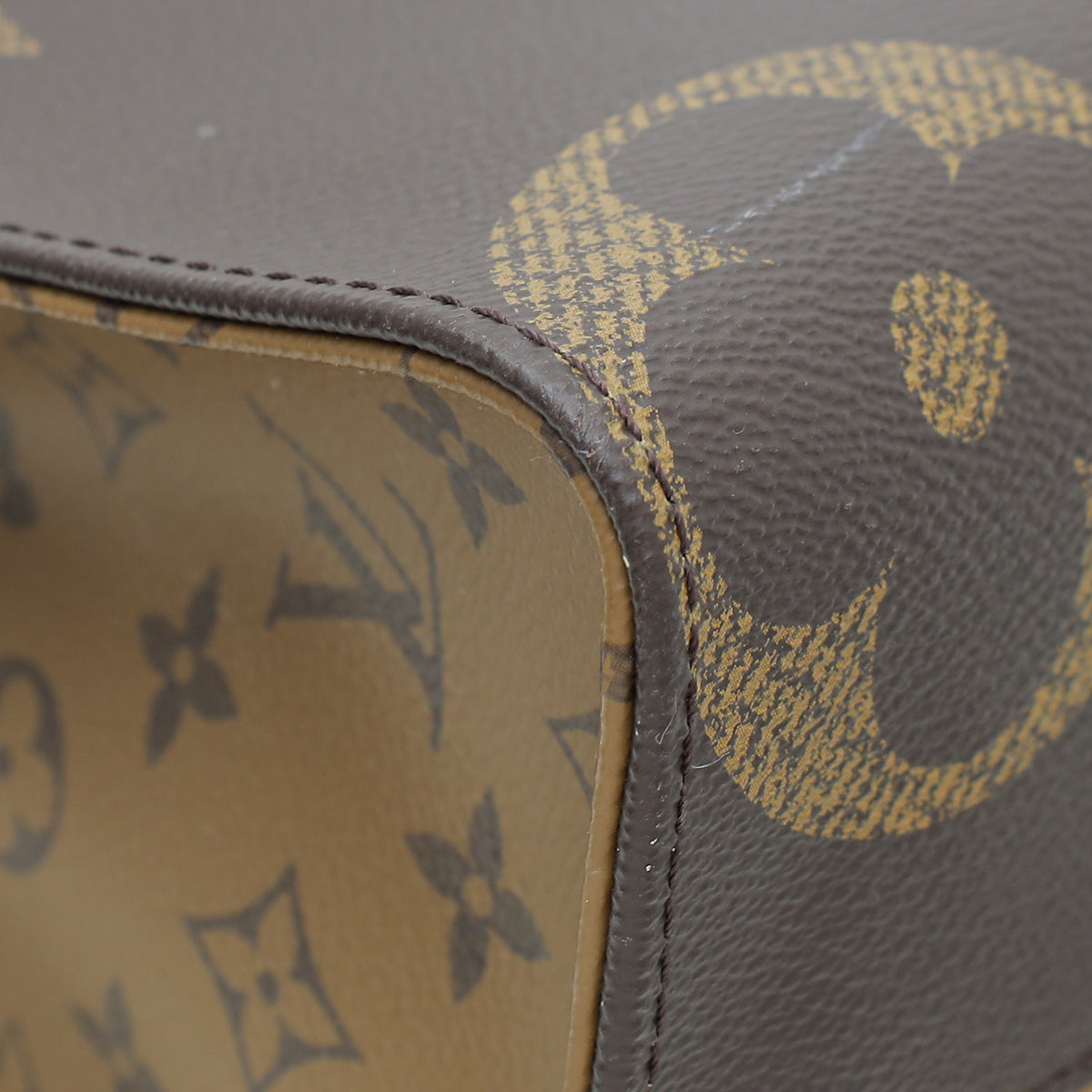 LOUIS VUITTON Reverse Monogram Giant Onthego MM 1270693