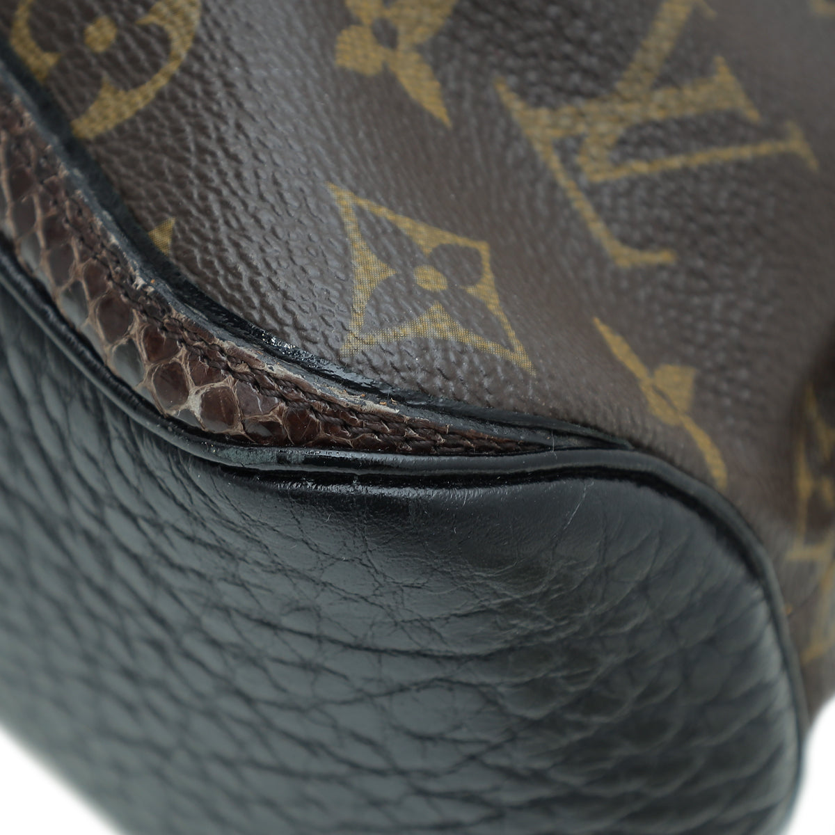 Lot - Louis Vuitton Monogrammed Handbag 'Macha Waltz