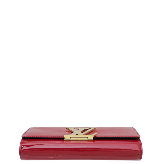 Louis Vuitton Louise patent leather clutch bag in indian rose