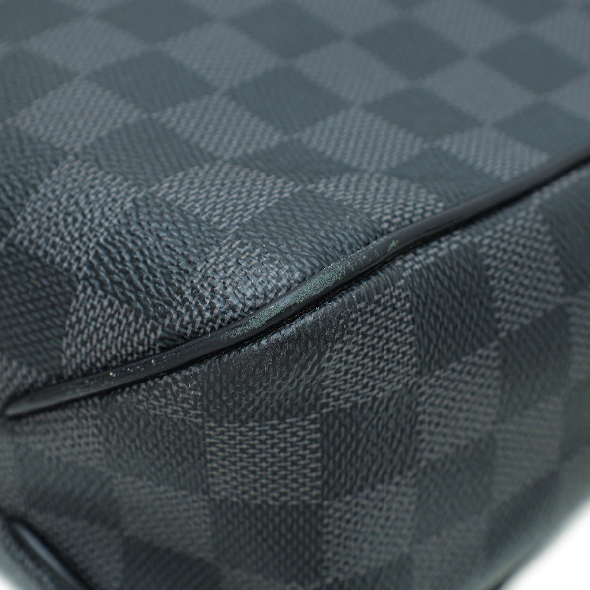 Louis Vuitton Damier Graphite District GM Messenger Bag 