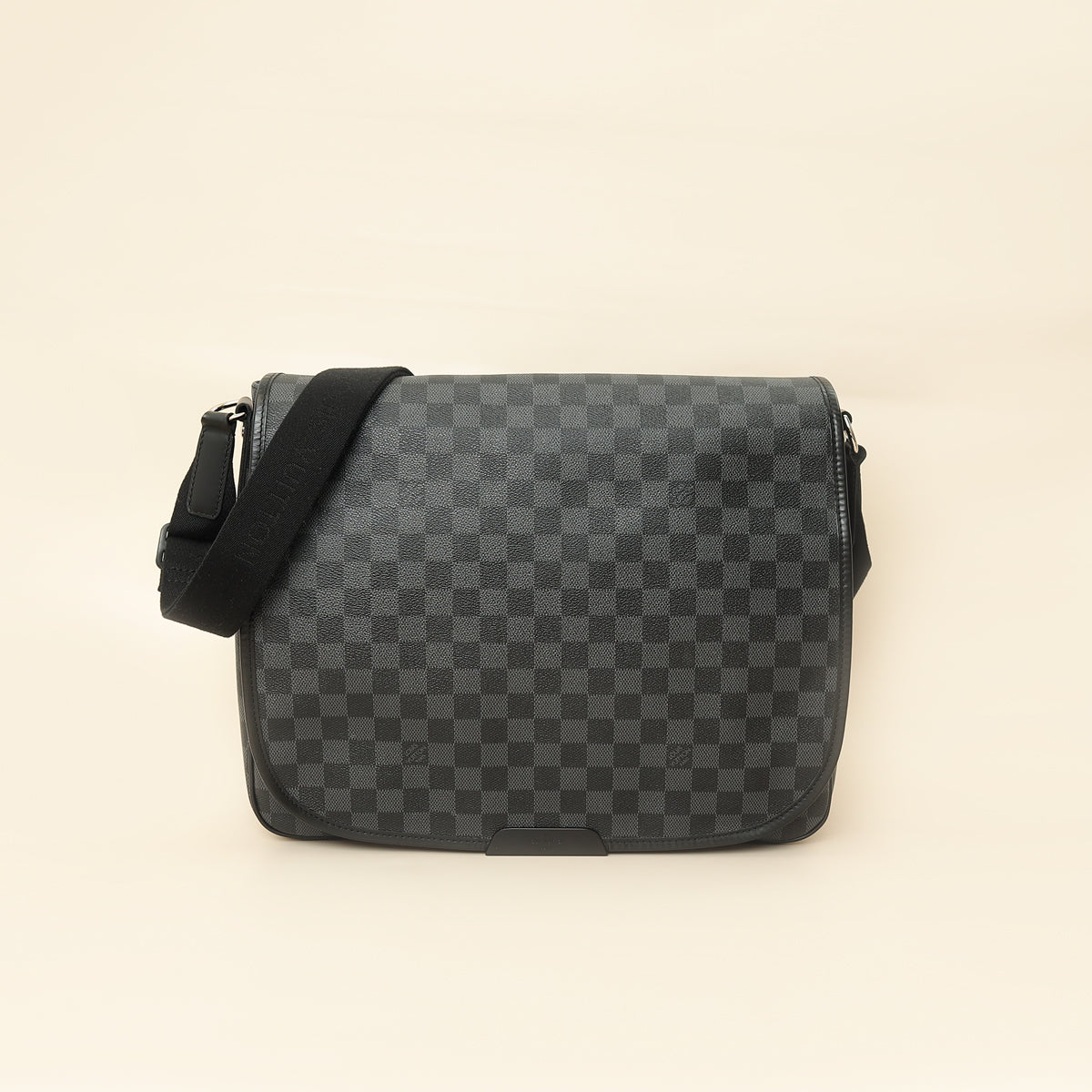 Louis Vuitton Damier Graphite Daniel MM Messenger Bag-Louis Vuitton-THE CLOSET