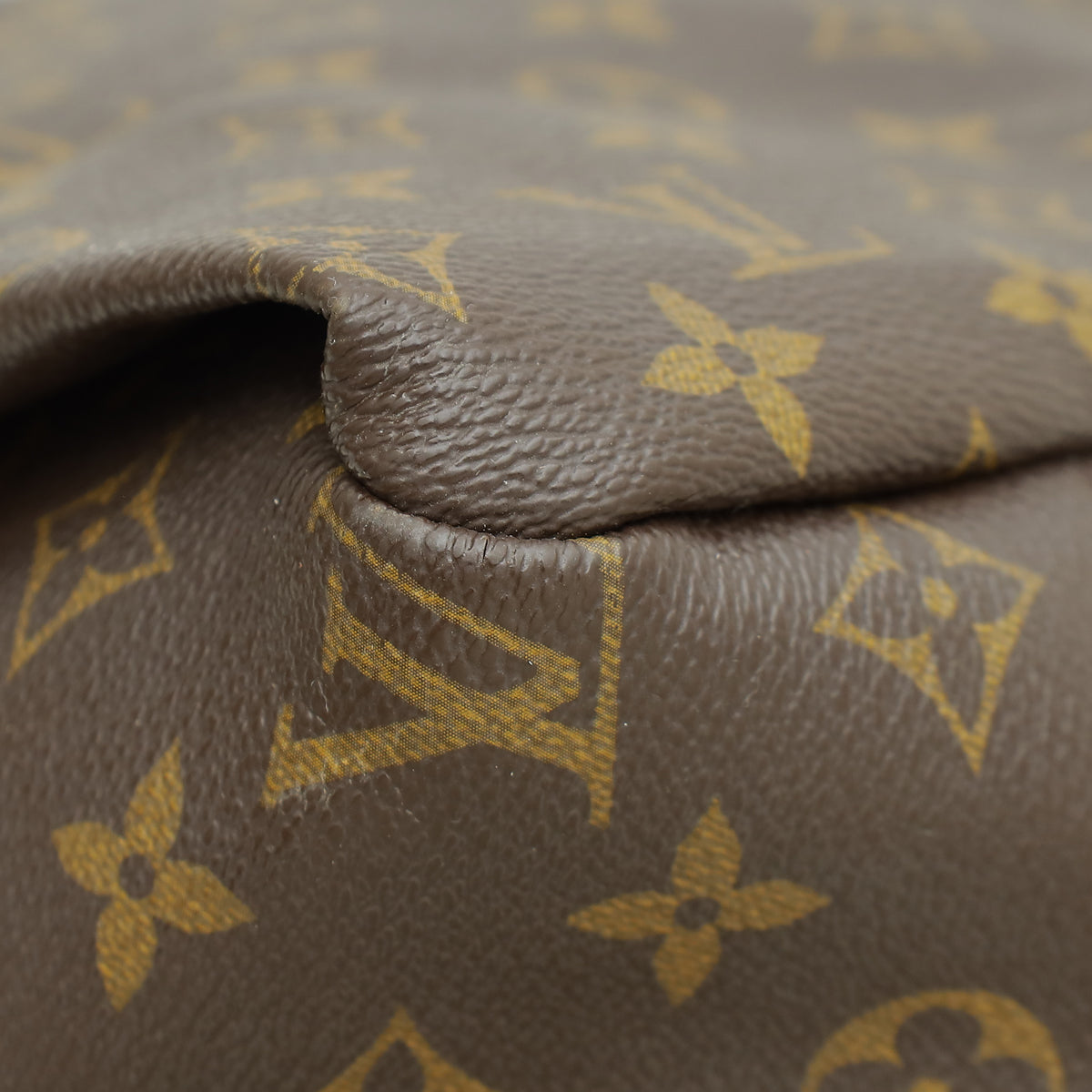 Louis Vuitton Brown Monogram Artsy MM Bag