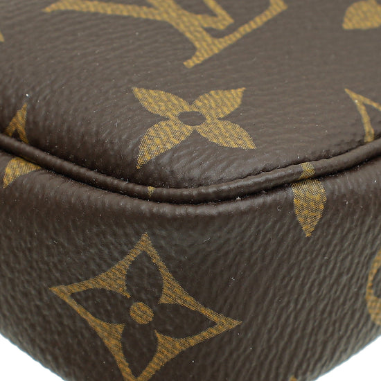 Louis Vuitton Monogram Mini Pochette Accessories Bag