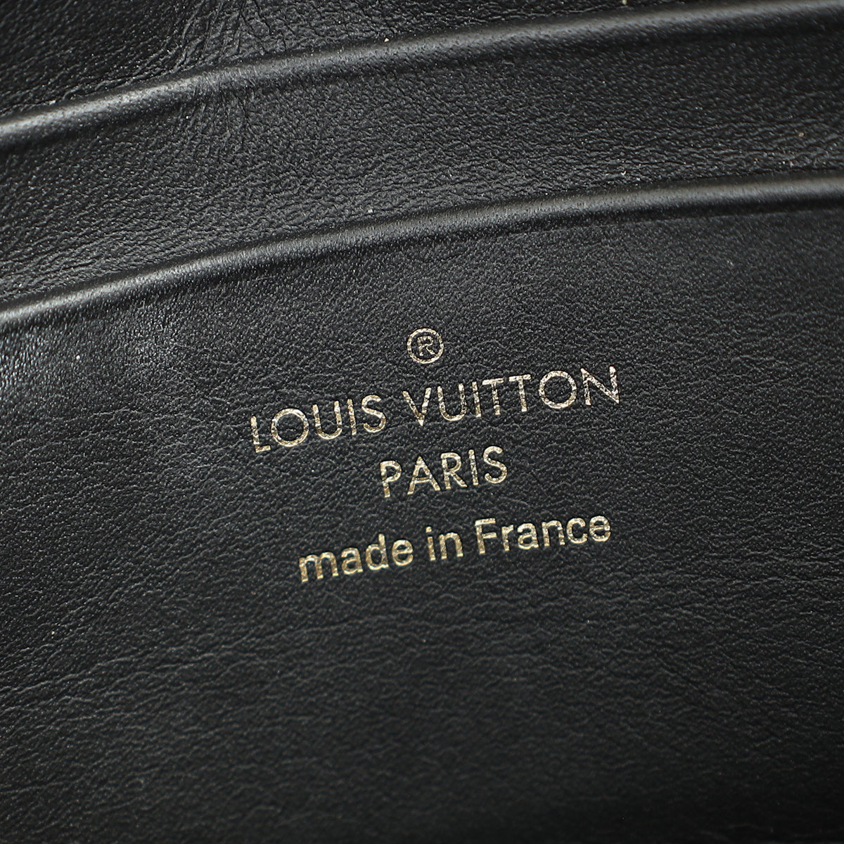 Louis Vuitton Black New Wave Chain Pochette – THE CLOSET