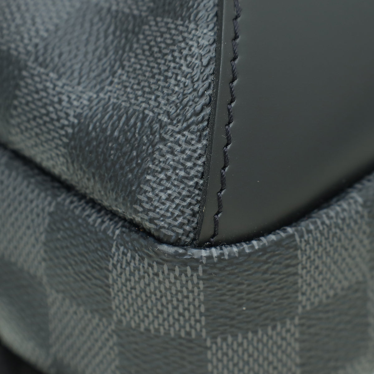 Louis Vuitton Bicolor Graphite Avenue Sling NM Bag – THE CLOSET