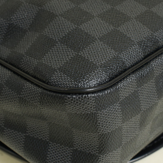 Louis Vuitton Black Damier Graphite Daniel MM Messenger Bag