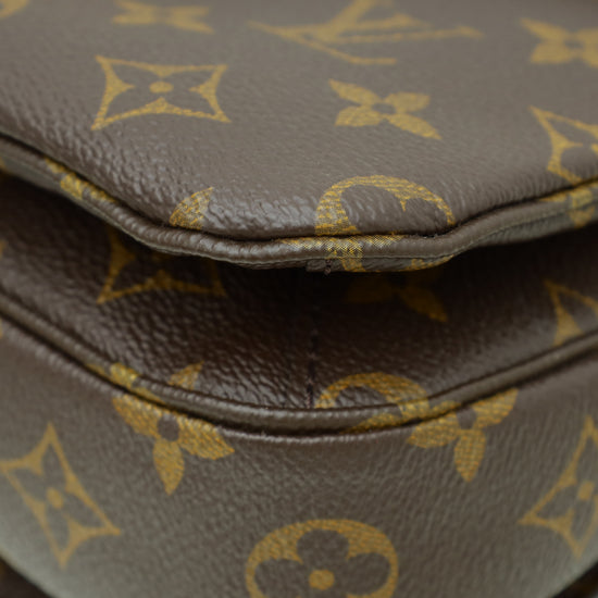 Louis Vuitton Monogram Pochette Metis Bag