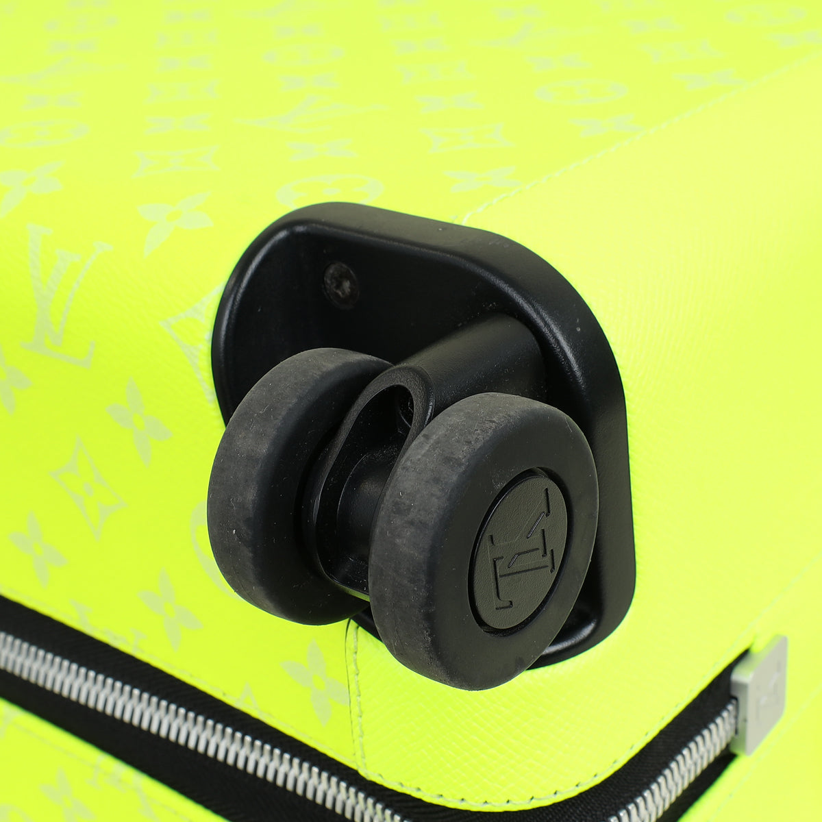 Louis Vuitton Neon Yellow Taigarama Horizon 55 Bag