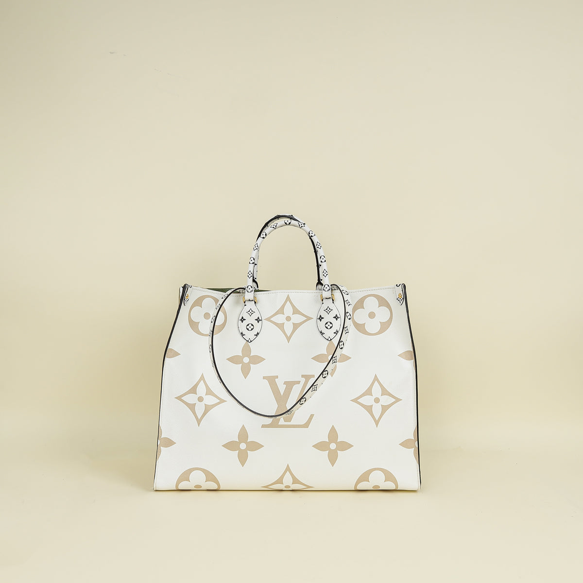 Louis Vuitton Bicolor Monogram Giant Onthego GM Bag