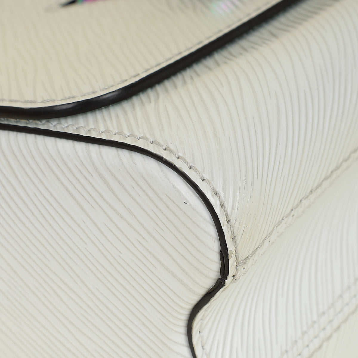 Louis Vuitton White Sky Holographice Twist MM Bag