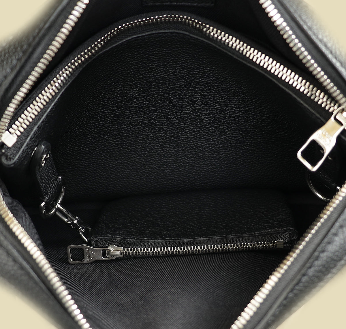 Louis Vuitton Bicolor Damier Graphite Trio Messenger Bag