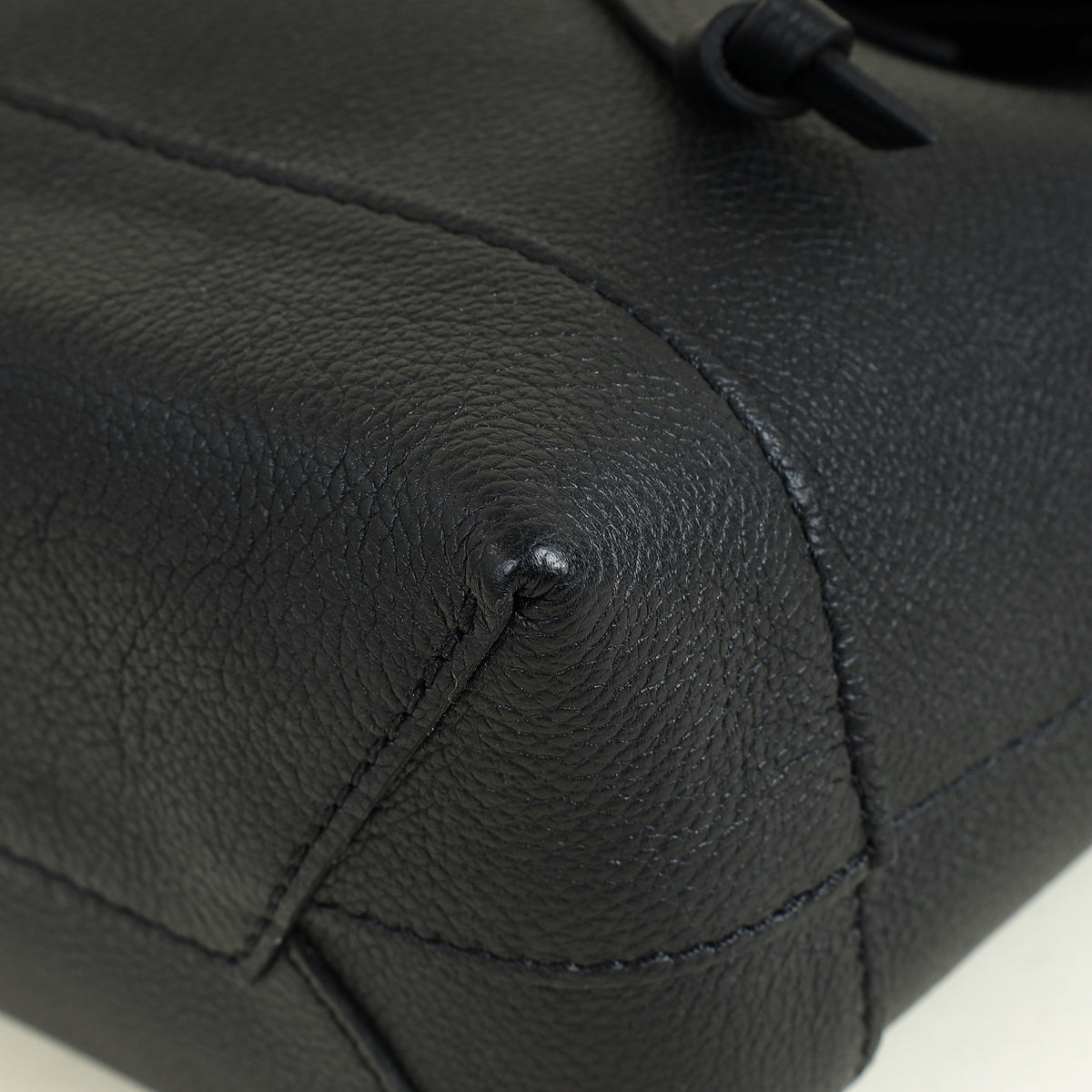 louis vuitton calfskin lockme backpack black Louis Vuitton Black LockMe Backpack Bag – THE CLOSET