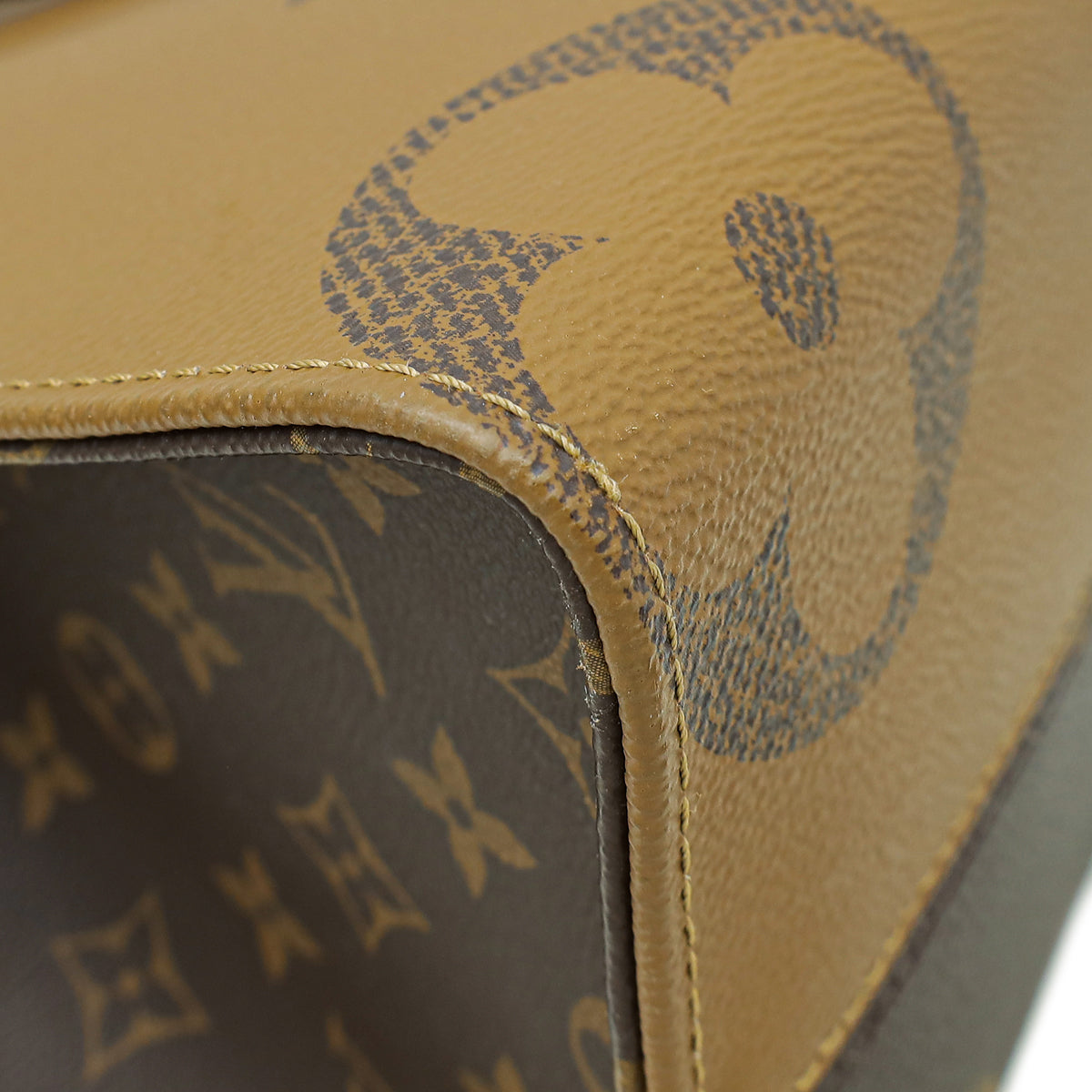 Louis Vuitton Monogram Reverse Onthego MM Bag