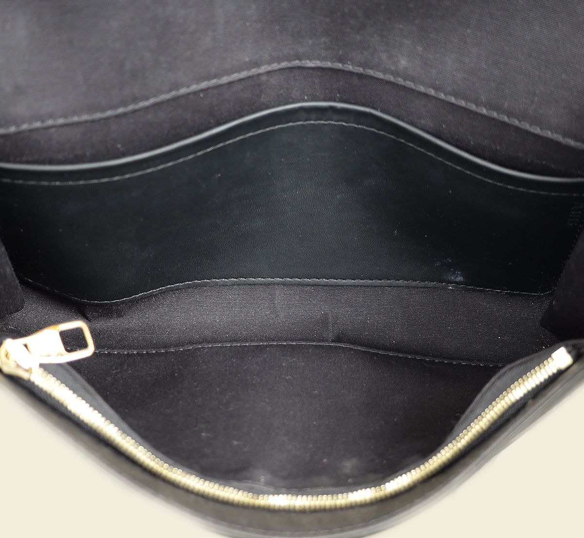 Louis Vuitton Black Vernis Louise EW Clutch