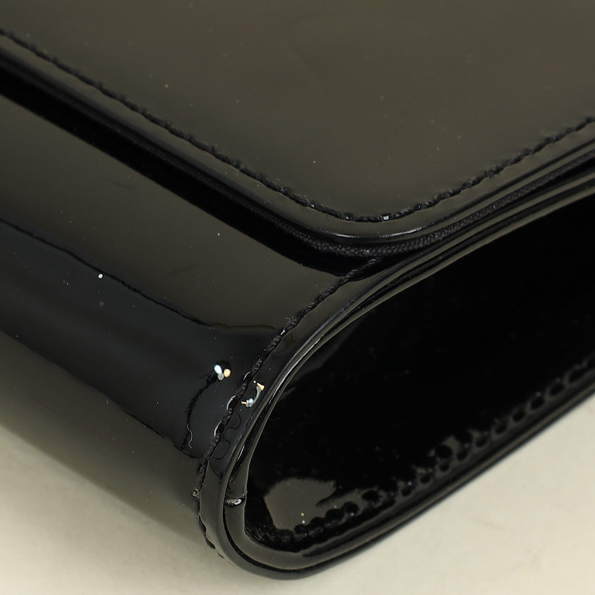 Louis Vuitton Black Vernis Louise EW Clutch