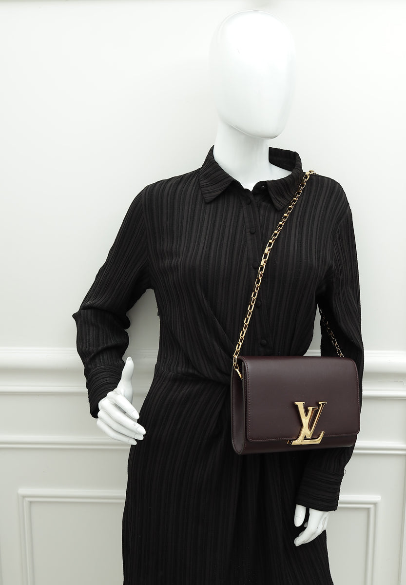 Louis Vuitton Burgundy Louise Matte Chain Clutch