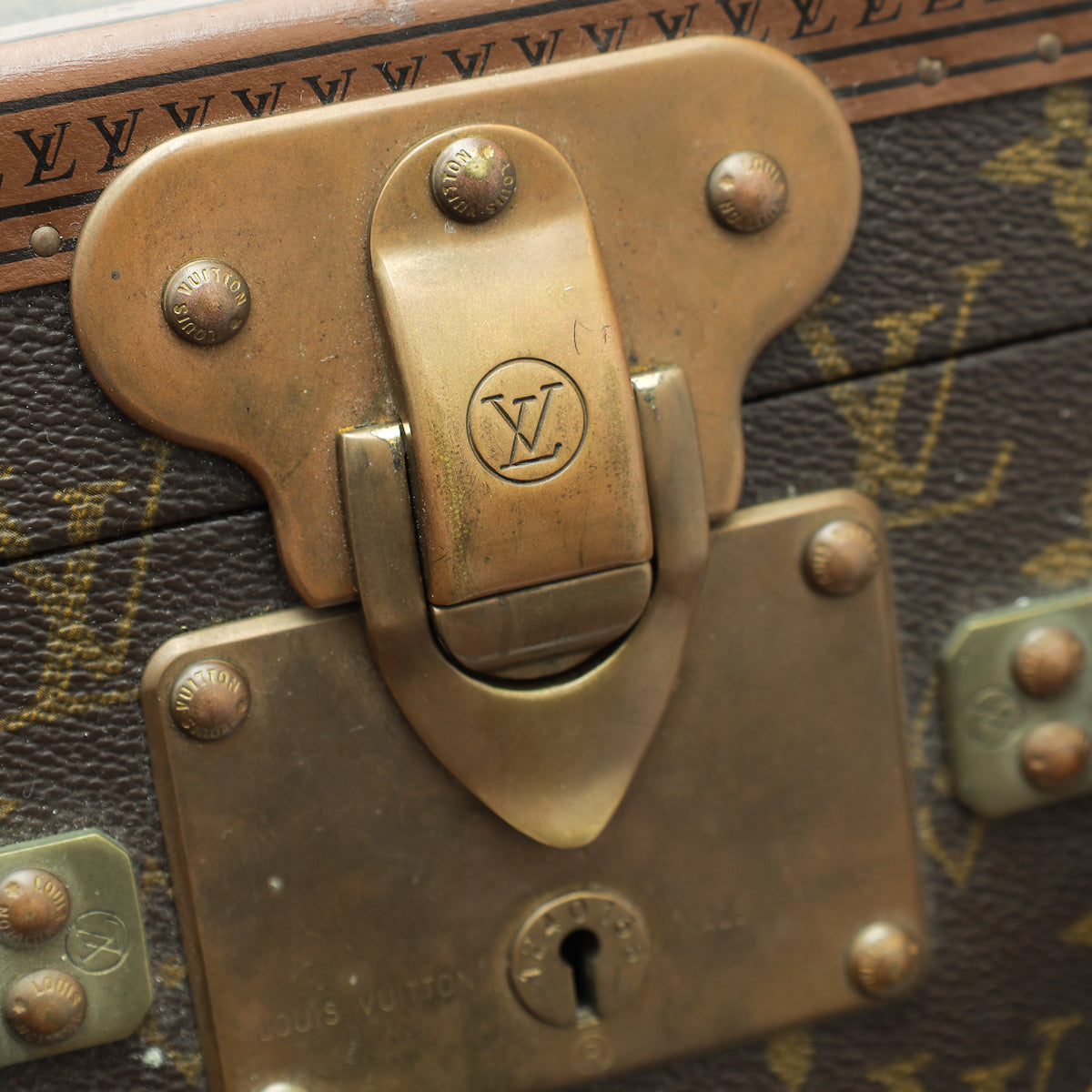 Louis Vuitton Brown Vintage Monogram Bisten 80 Suitcase