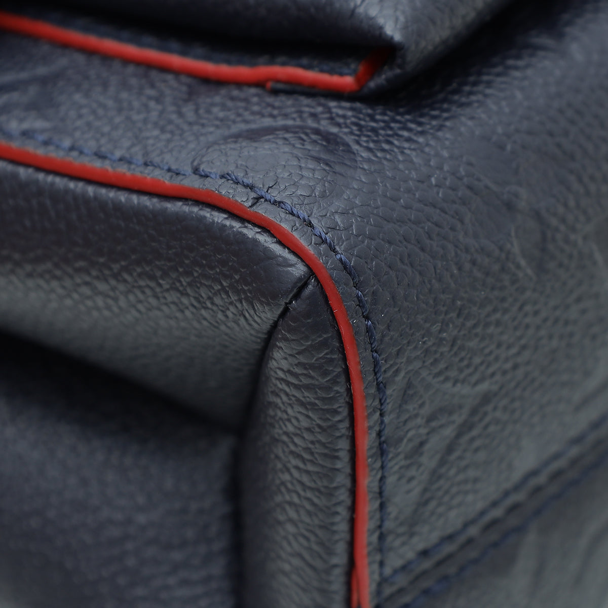 Louis Vuitton Blue Monogram Empreinte Vavin PM Navy blue Leather ref.764031  - Joli Closet