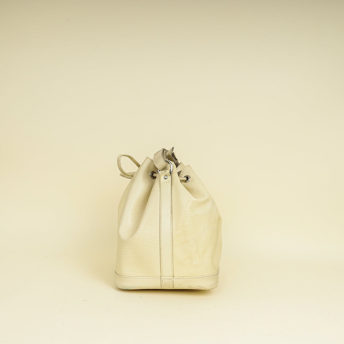 Louis Vuitton Ivory Noe Bag