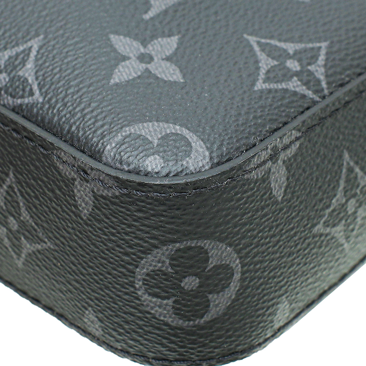 Louis Vuitton Trio Messenger Bag Monogram Eclipse and Reverse Monogram  Eclipse at 1stDibs