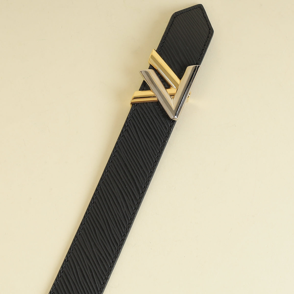 Louis Vuitton Noir Twist 30mm Belt 30