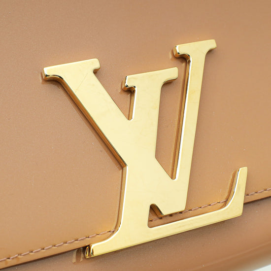 Louis Vuitton Nude Beige Vernis Louise Clutch