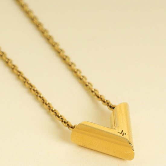 Louis Vuitton Gold Essential V Necklace