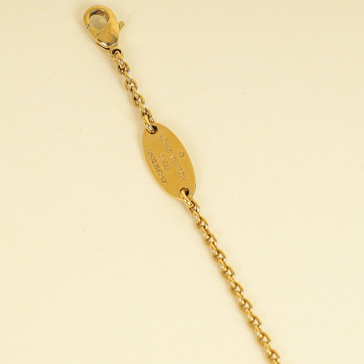 Louis Vuitton Gold Essential V Necklace