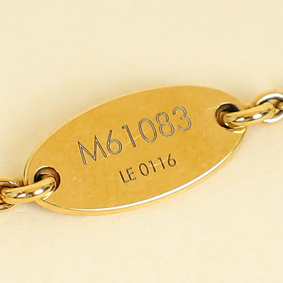 Louis Vuitton Gold Essential V Necklace