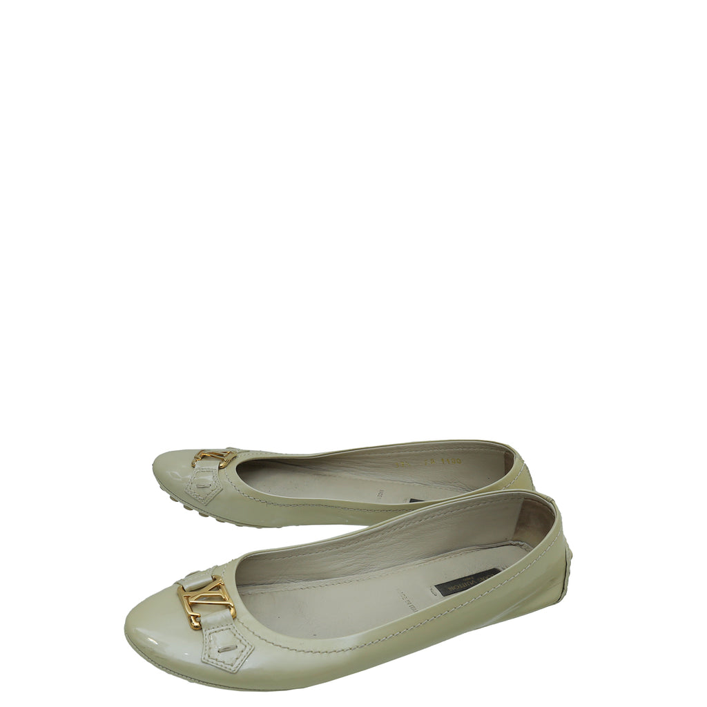 Louis Vuitton Beige Oxford Ballerina Flats 37.5 – The Closet