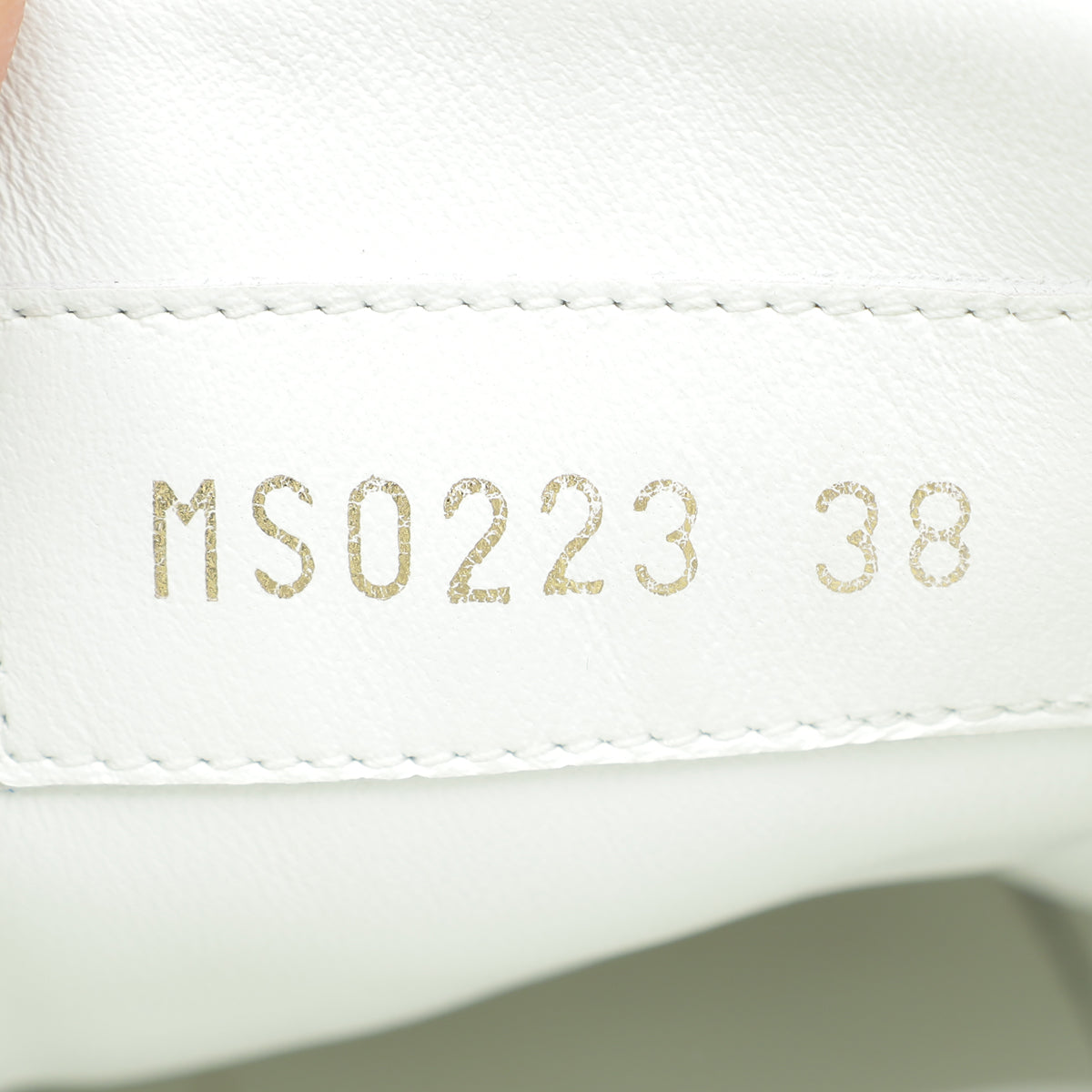 Louis Vuitton White Monogram Frontrow Sneaker 38