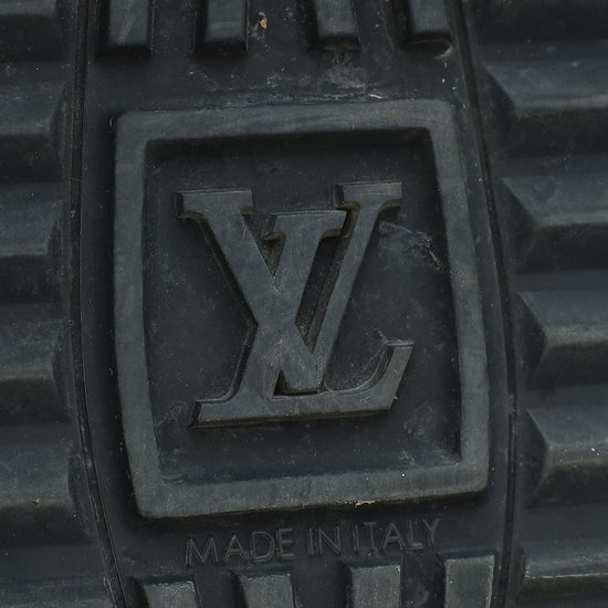 Louis Vuitton Monogram Black Run Away Sneaker 40