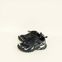 Louis Vuitton Black Runner Tatic Sneaker 6.5