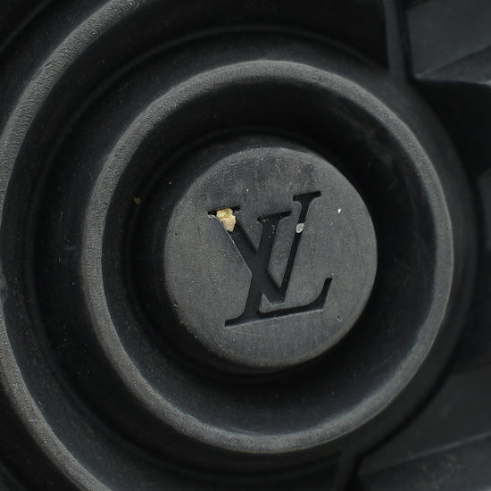 Louis Vuitton Black Runner Sneaker 7.5