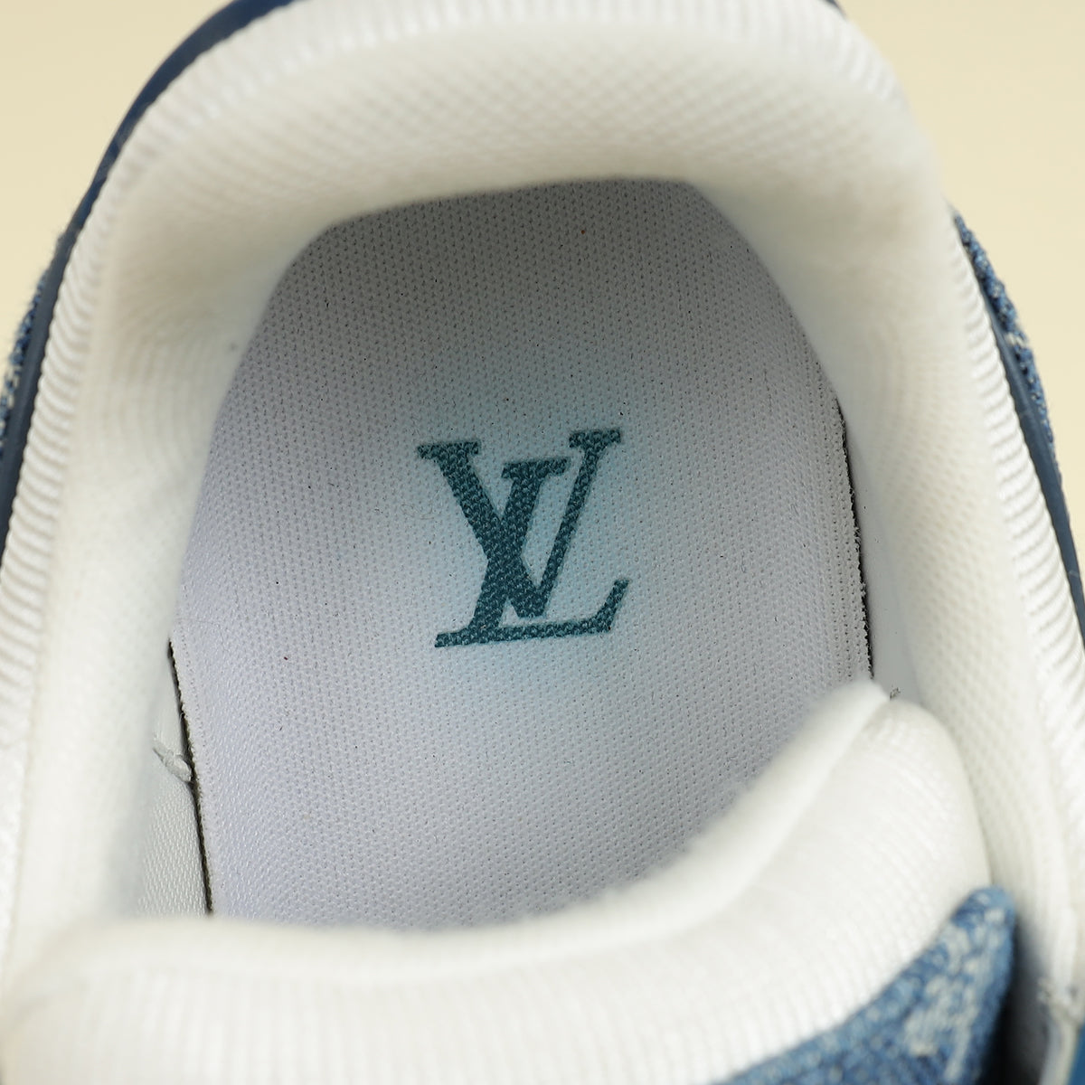 Louis Vuitton Blue Trainer Sneaker 39