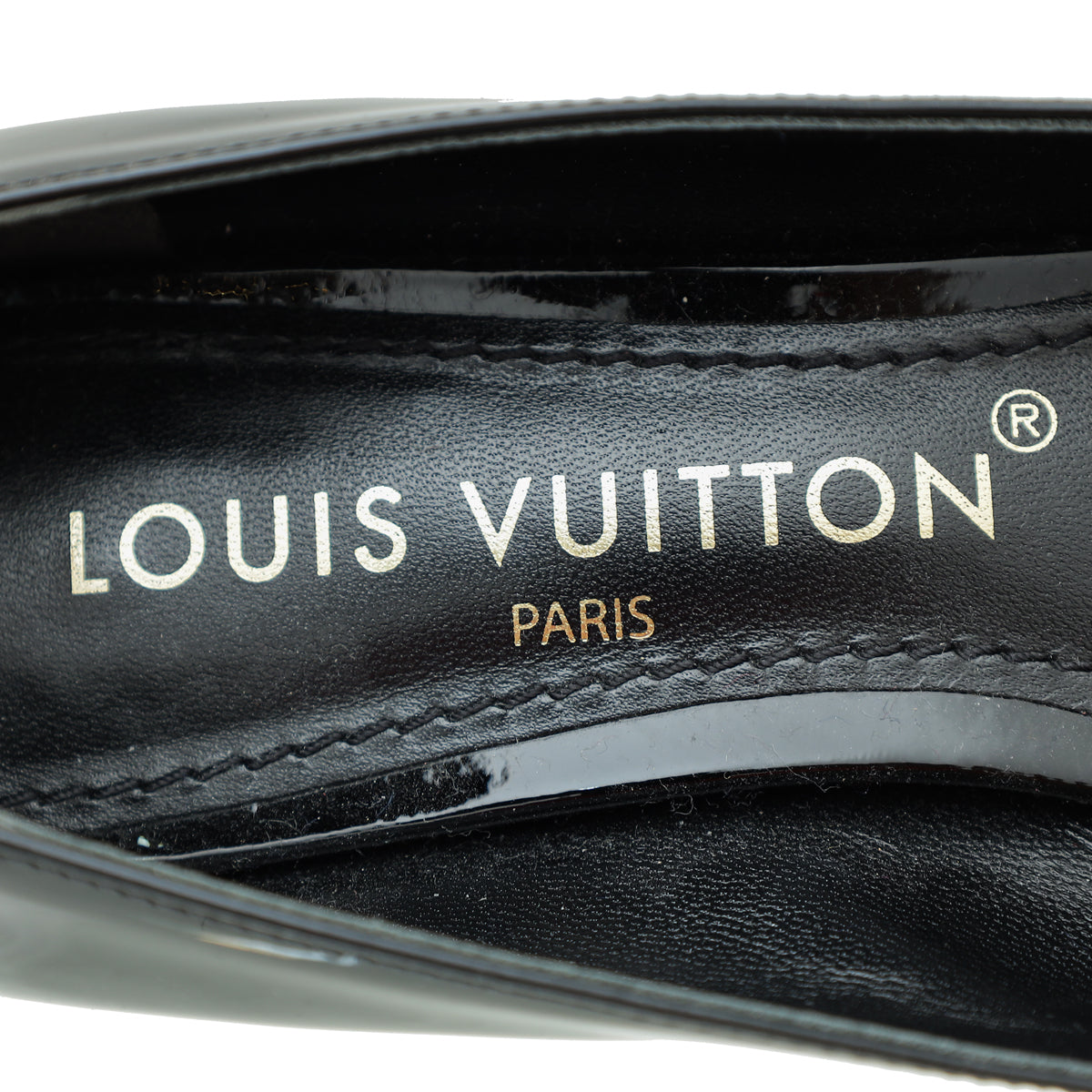 Louis Vuitton black Patent Leather Shake Sandals 55