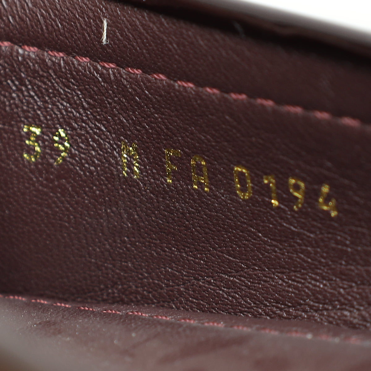 Louis Vuitton Amarante Oxford Loafer 39