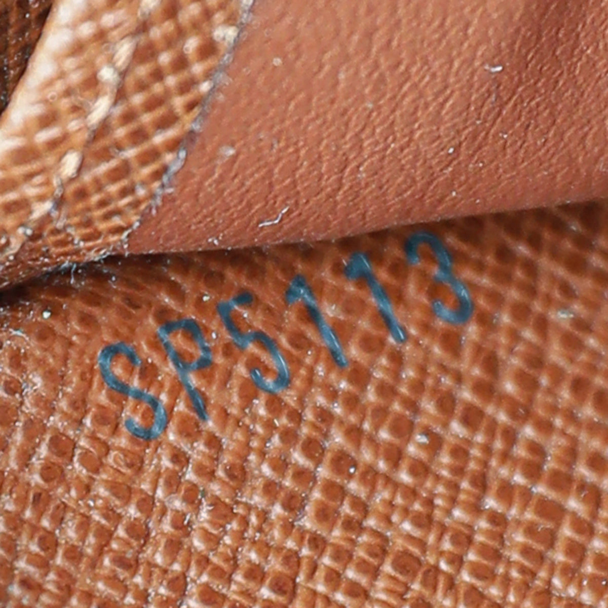 Louis Vuitton LV Zippy wallet bicolour monogram Beige Leather ref.502527 -  Joli Closet