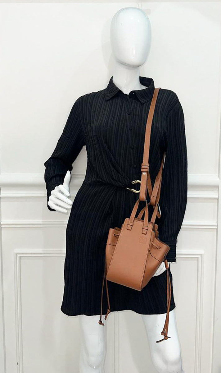 Loewe Tan Hammock Drawstring Classic Mini Bag – THE CLOSET