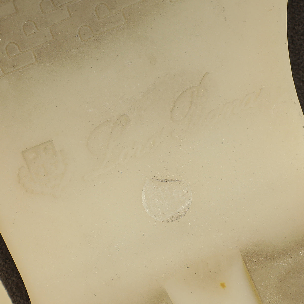 Loro Piana Shade Grown Summer Walk Charms 37.5