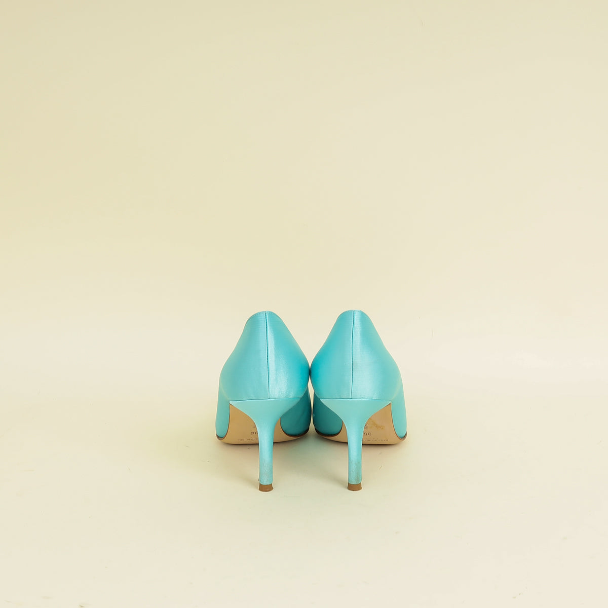 Manolo Blahnik Tiffany Hangisi Satin Pumps 36 – THE CLOSET