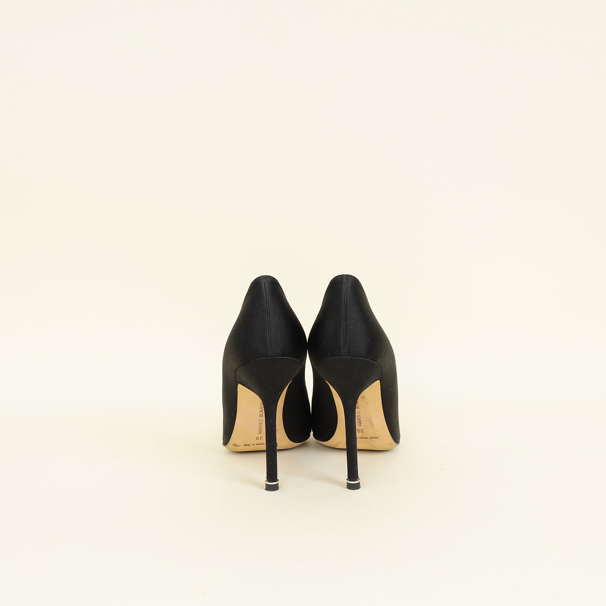 Manolo Blahnik Black Satin Hangisi Pump 39