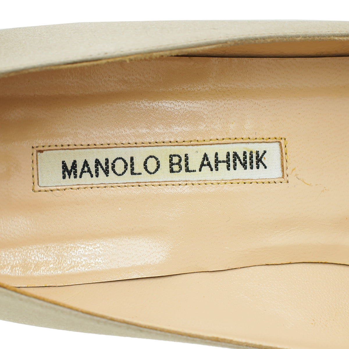 Manolo Blahnik Poudre Nude Satin Pearl Embellished Hangisi Pump 39.5