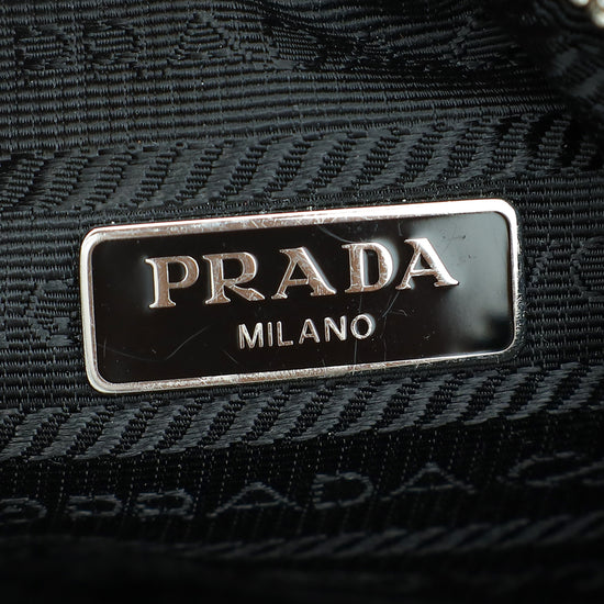 Load image into Gallery viewer, Prada Smeraldo Re-Edition 2005 Re-Nylon Bag
