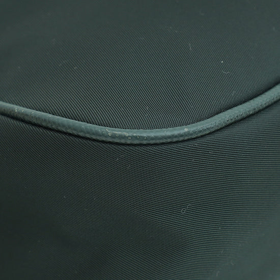Load image into Gallery viewer, Prada Smeraldo Re-Edition 2005 Re-Nylon Bag
