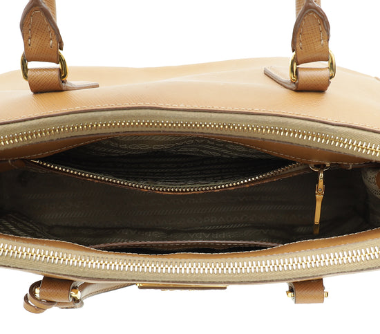 Load image into Gallery viewer, Prada Caramel Lux Galleria Medium Bag
