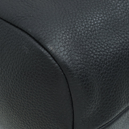 Load image into Gallery viewer, Prada Black Vitello Phenix Bucket Bag
