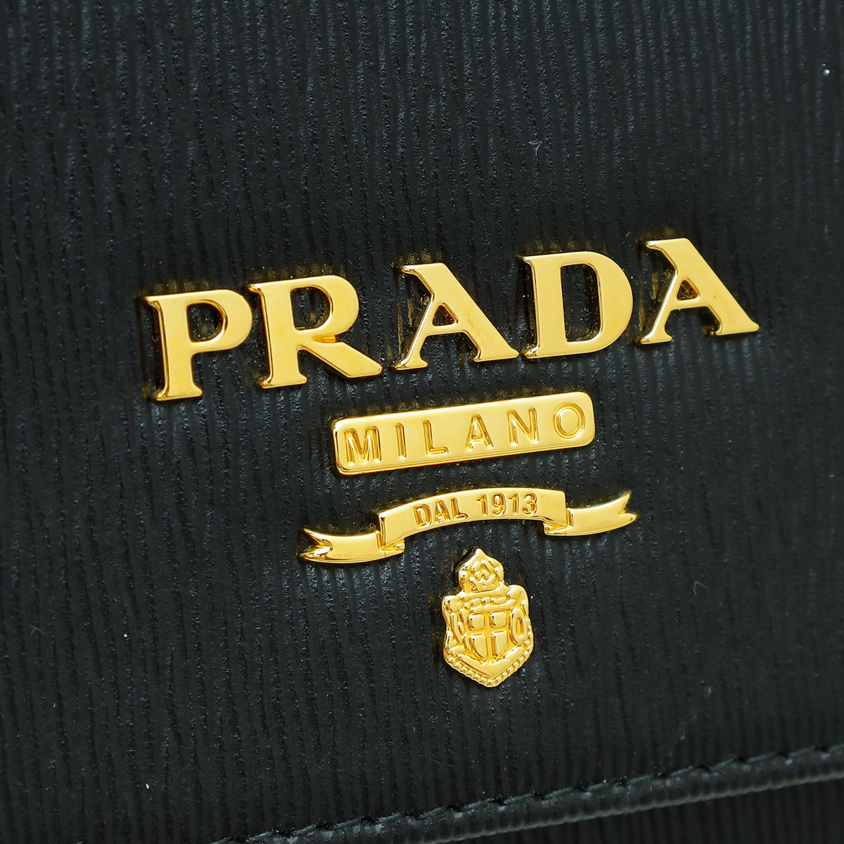 Prada Black Vitello Move Wallet on Chain